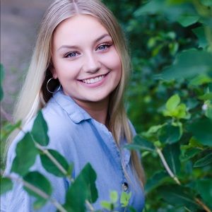 Meet your Posher, Makayla